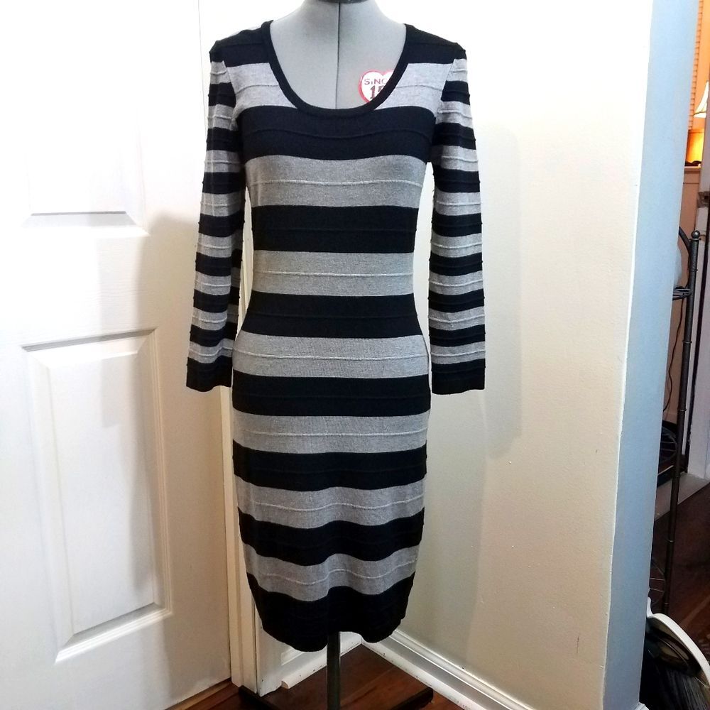 Just Taylor black & gray striped sweater dress M